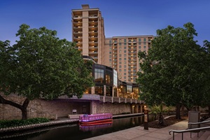 Embassy_Suites_by_Hilton_San_Antonio